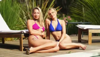 Jade & The Queen - Jade and Queen are having a great time with Leo...